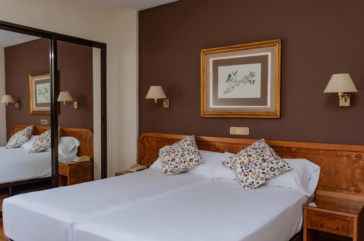 Hotel Don Carmelo Ávila Kültér fotó